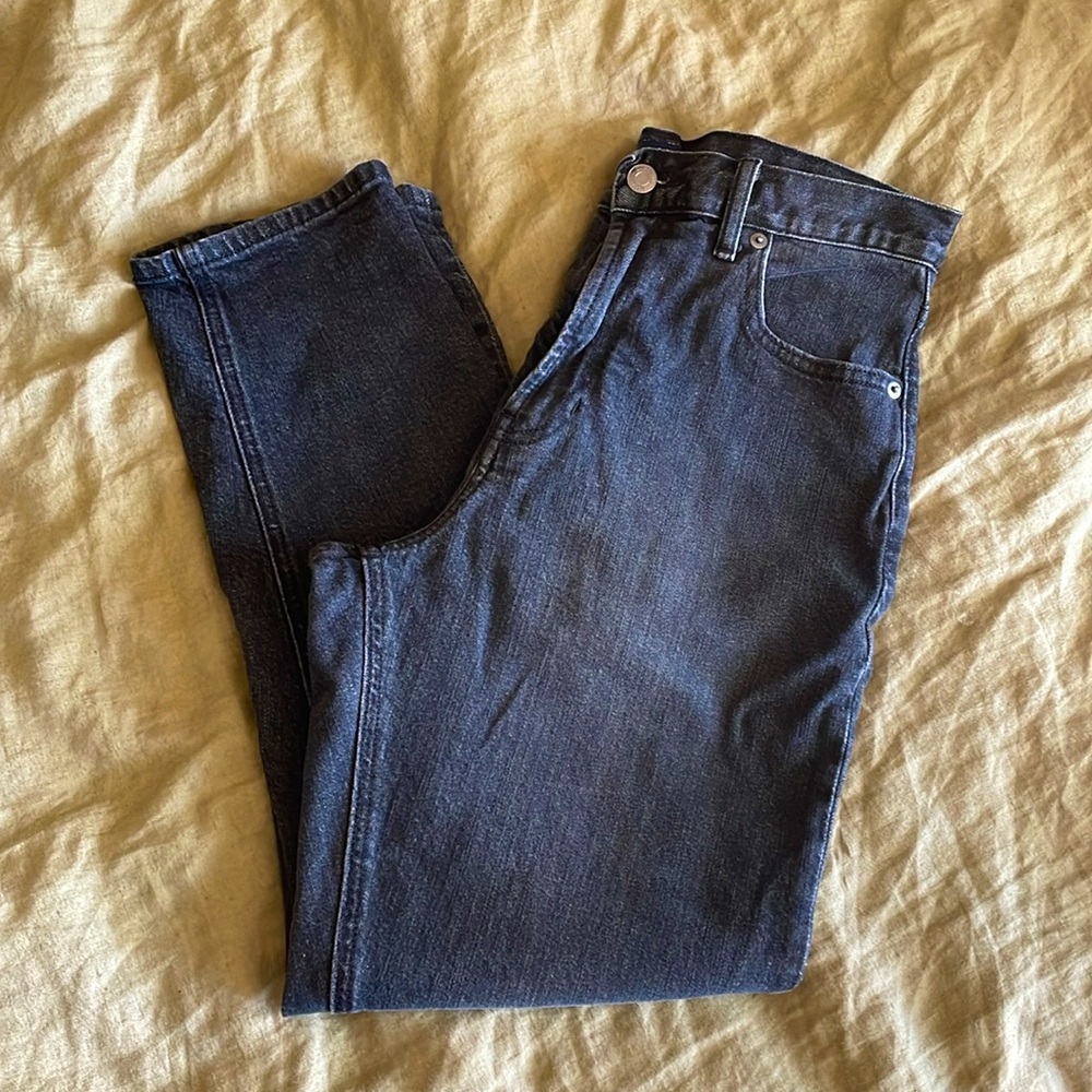 SOLD ♥️ GAP 29R Mom Jean